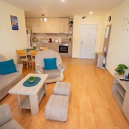 Daire The Sea Balcony - 1bd By Flat Mаnager